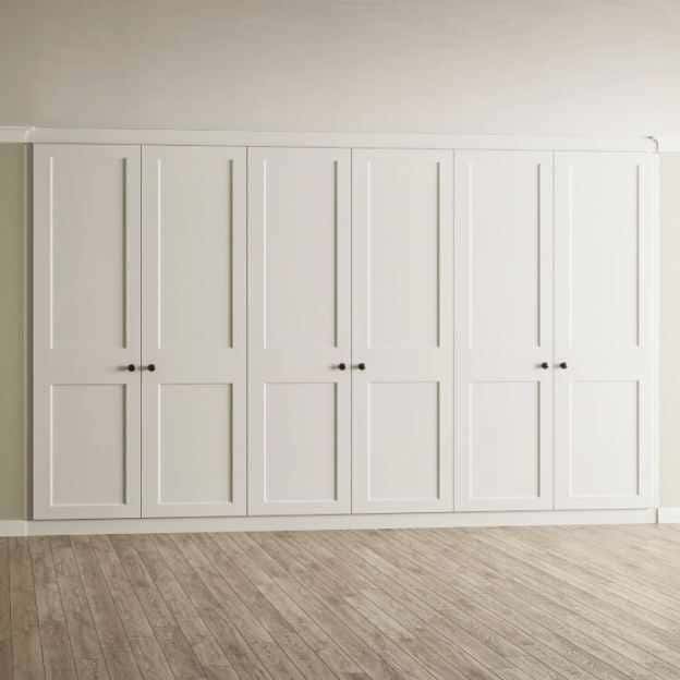 How to Choose the Right Colors for Your Fitted Wardrobe