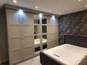 How Custom Wardrobes Adapt to Any Space