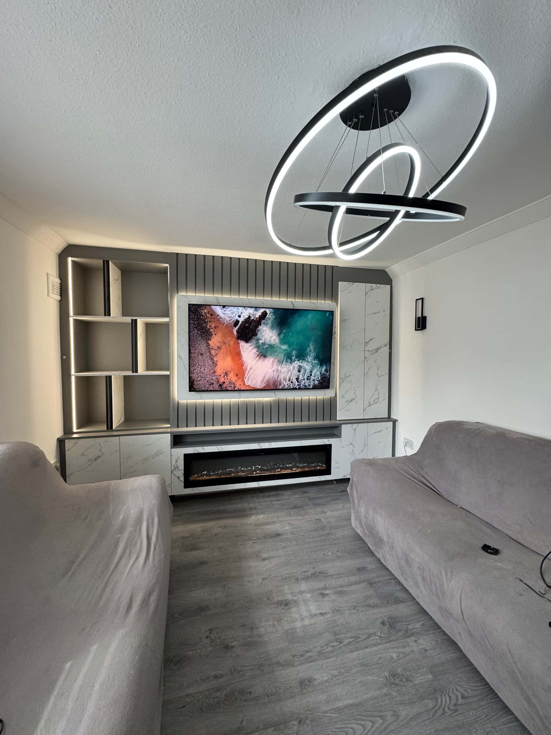 Multimedia Cupboards vs. Open Shelving: Which Is Right for You?