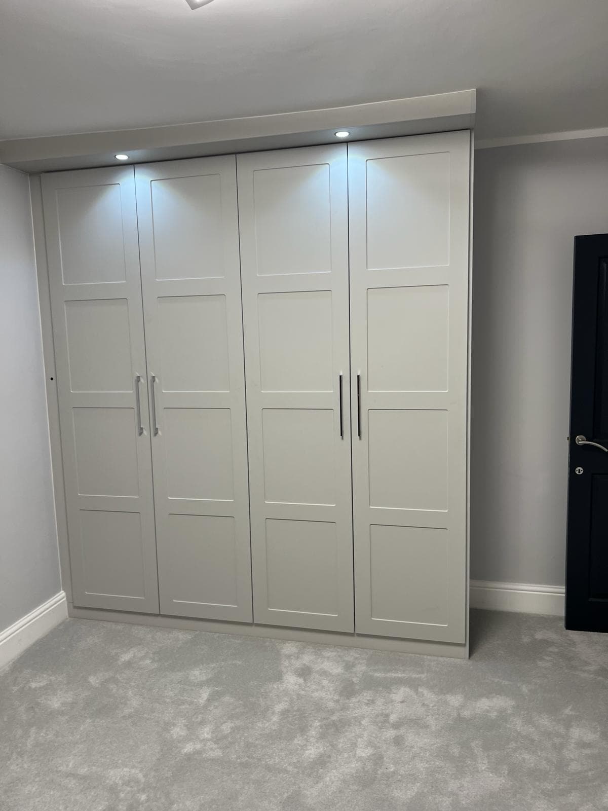 Shaker Style Fitted Wardrobe - after