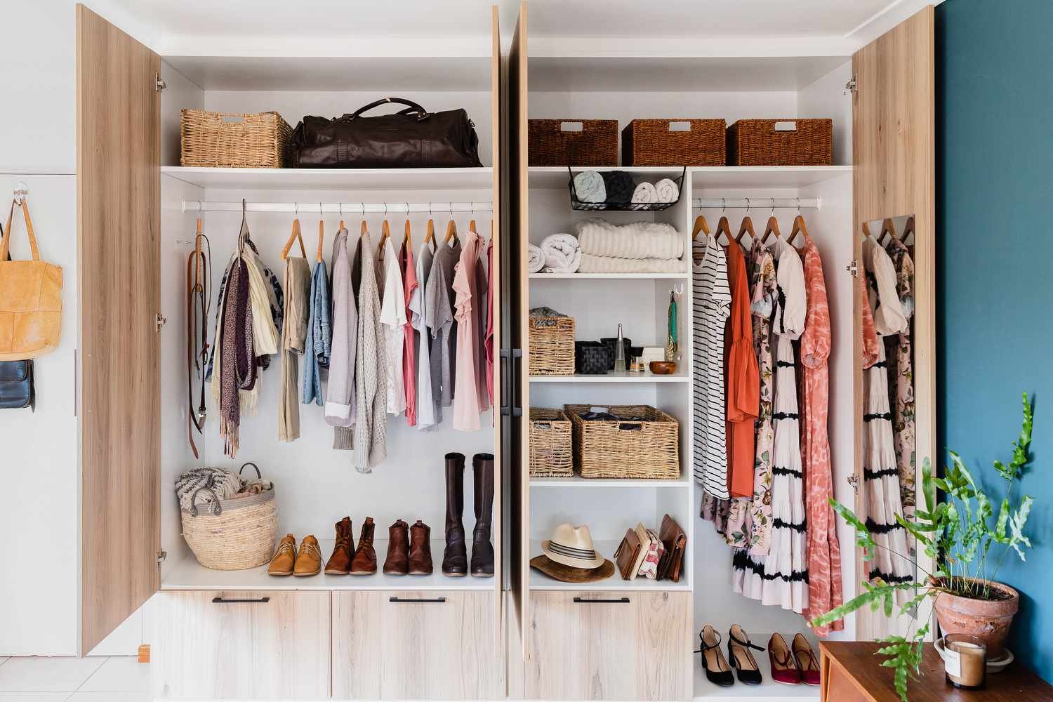 Organize your wardrobe 