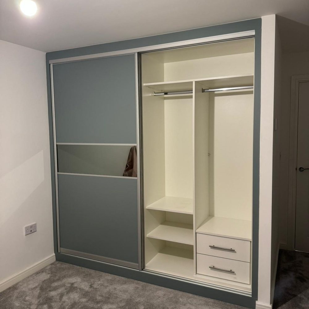 sliding-door-fitted-wardrobe-furniture